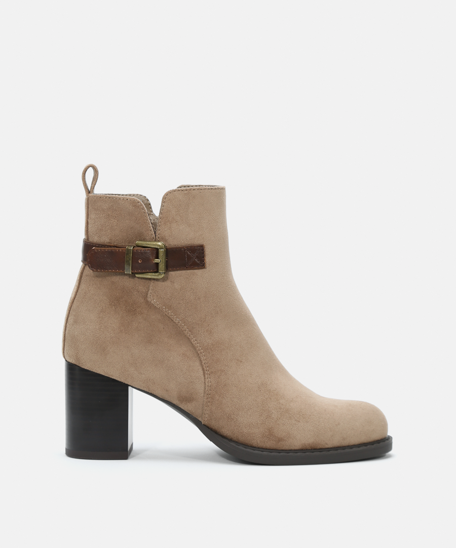 Botines tac&oacute;n hebilla image number null